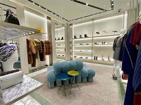 fendi store montreal